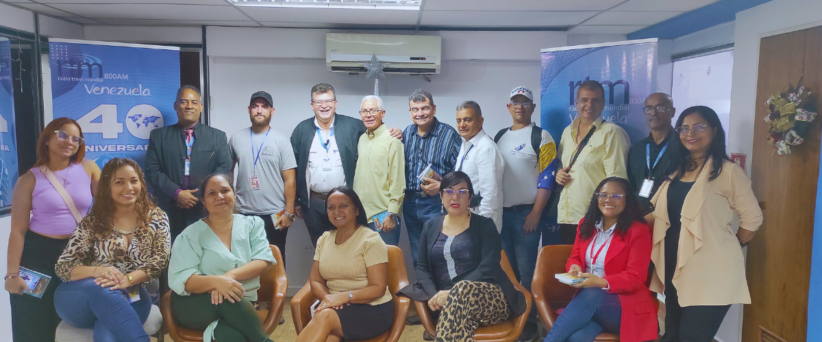 Cuatro décadas de inspiración: RTM Venezuela y su legado de fe en el aire